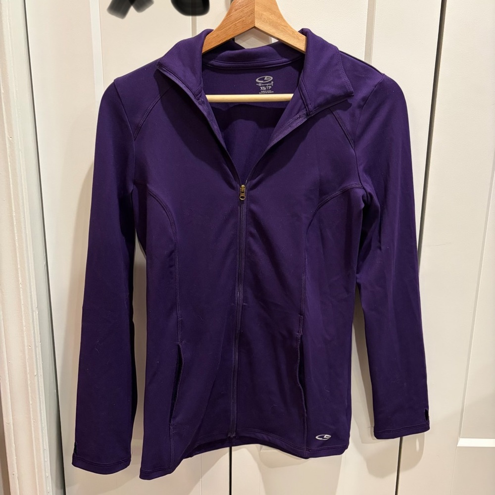 XS women’s purple workout zip up